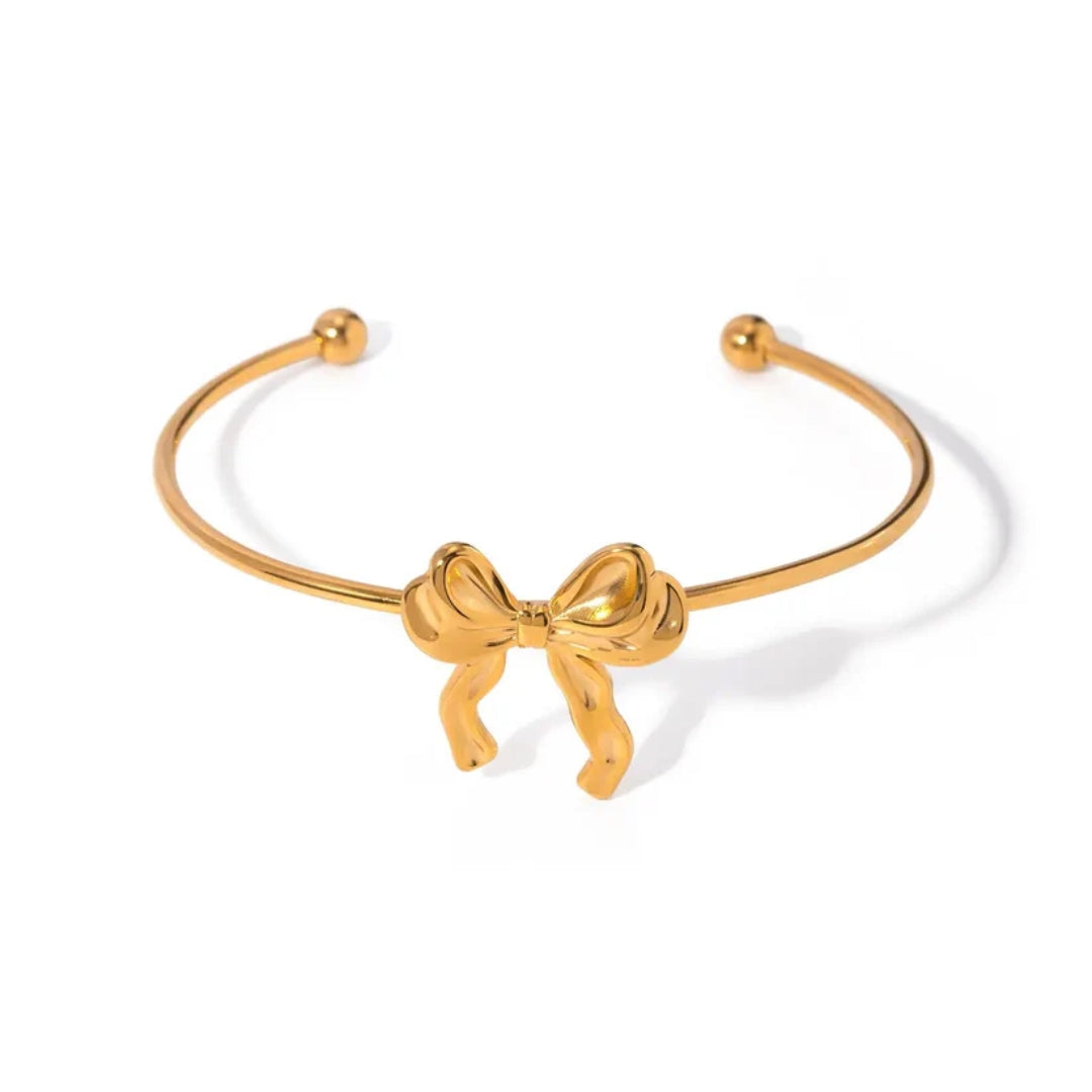 Gilded Chic Bow Bracelet