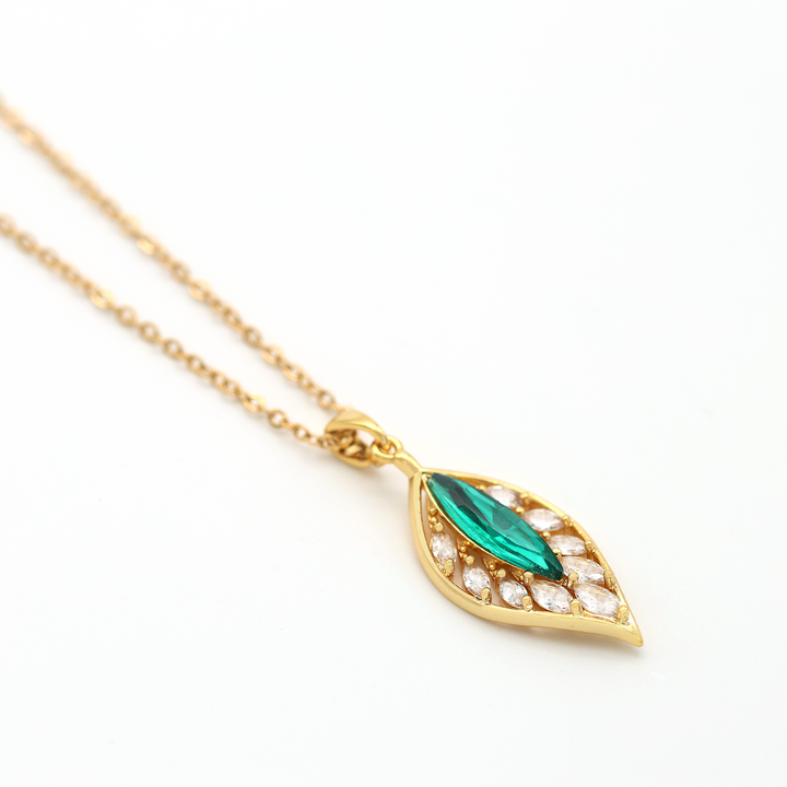 Verdant Leaf Pendant Necklace